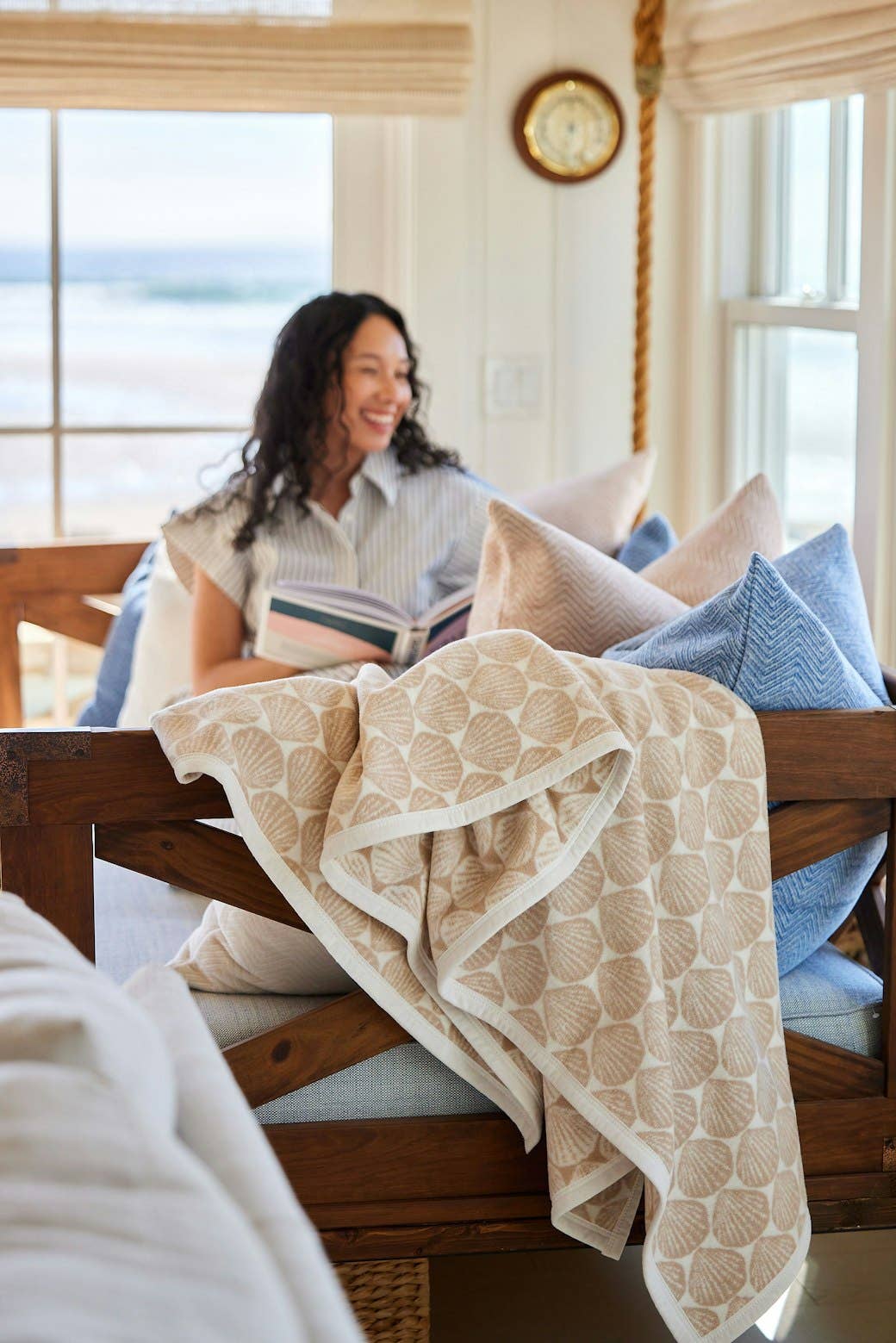 Seashells Oak Blanket